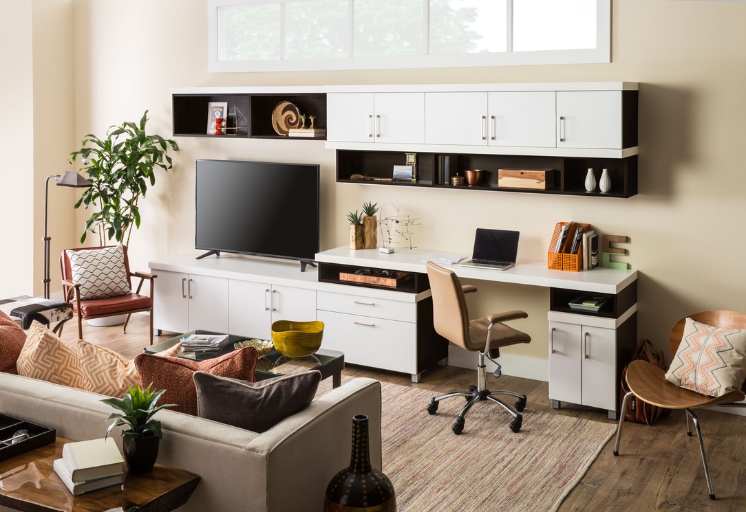 Custom home office with built-in desk and shelving in a Georgetown, Delaware home